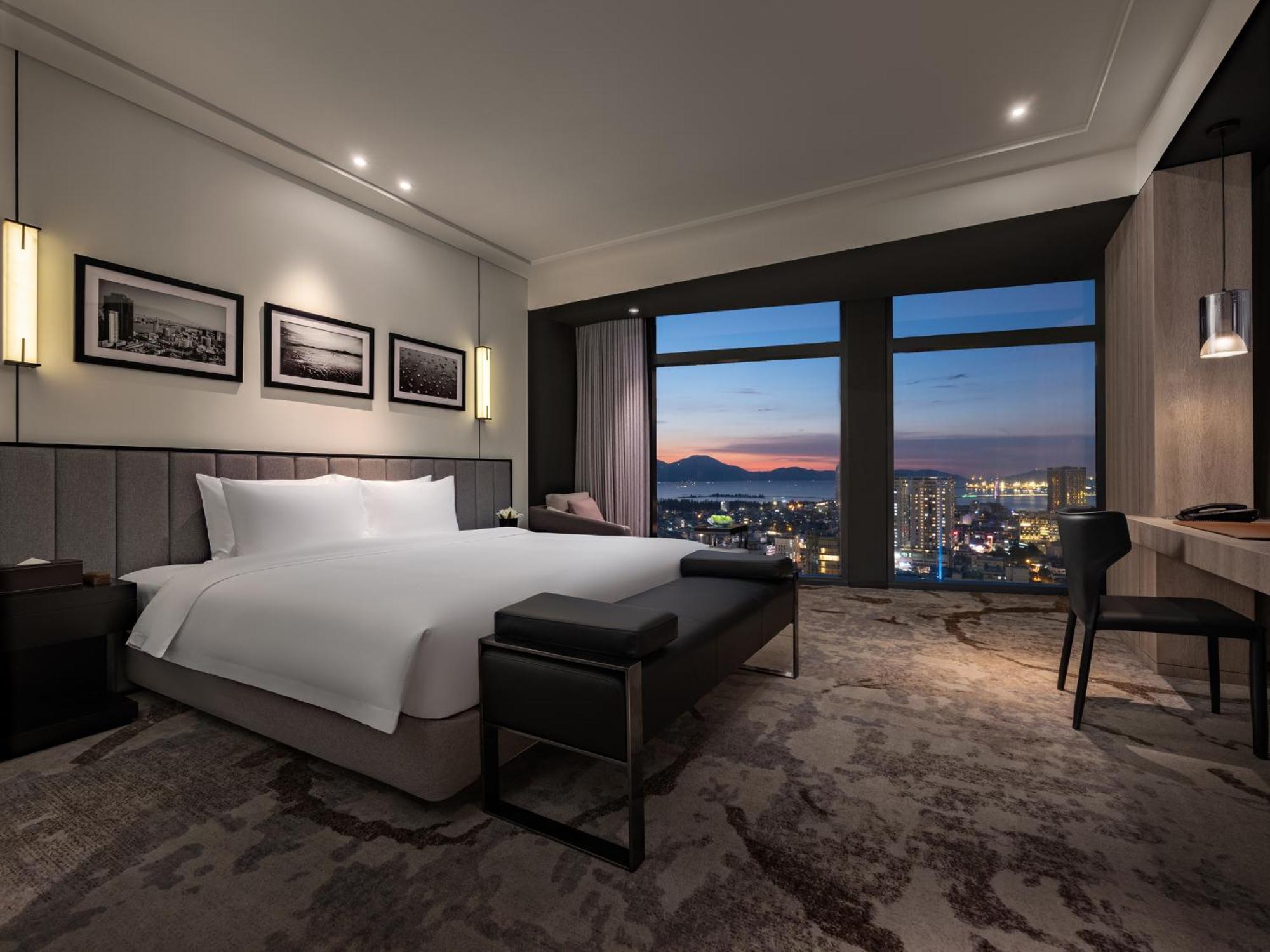 Crowne Plaza Danang City Centre By Ihg エクステリア 写真