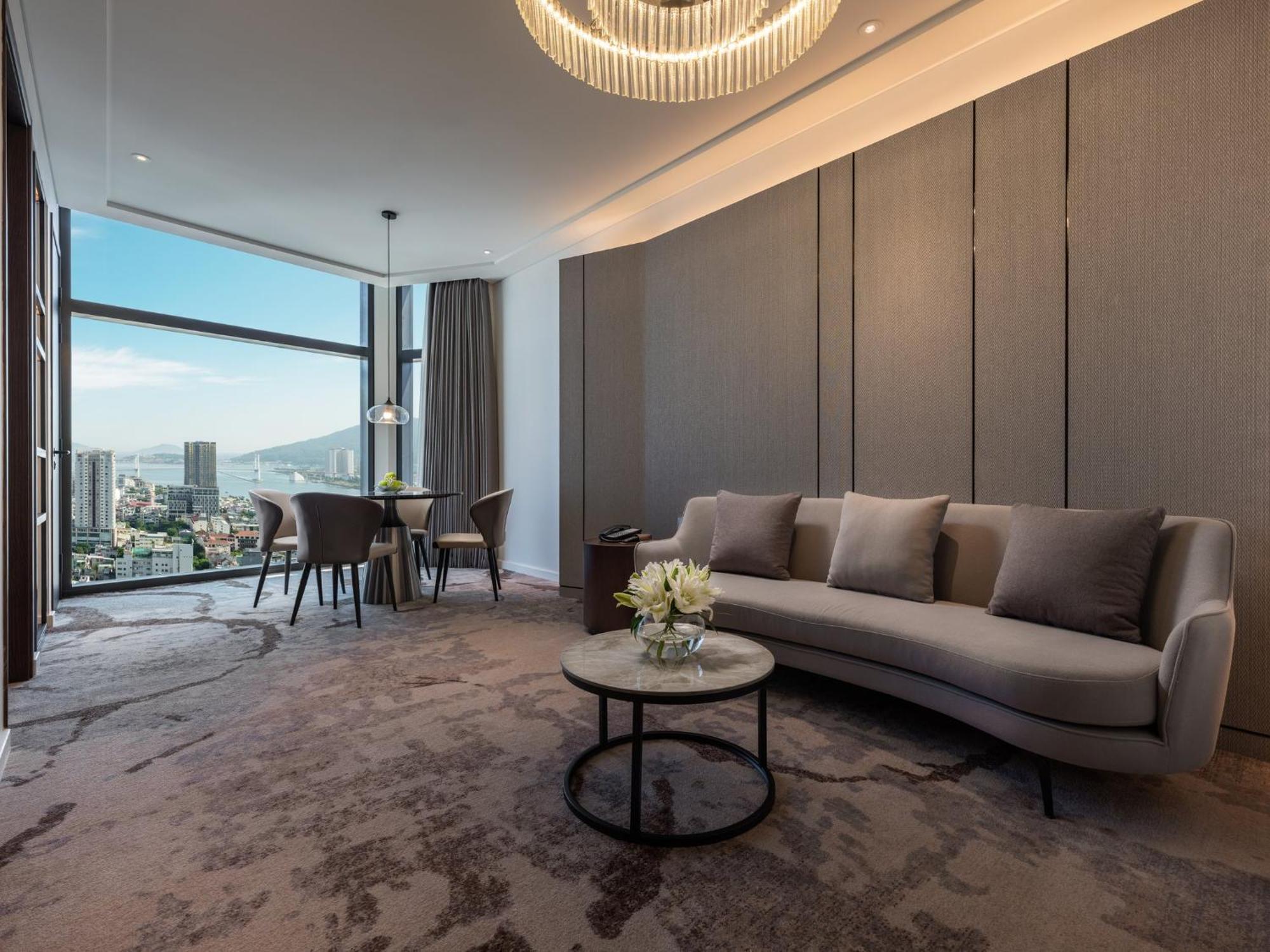 Crowne Plaza Danang City Centre By Ihg エクステリア 写真